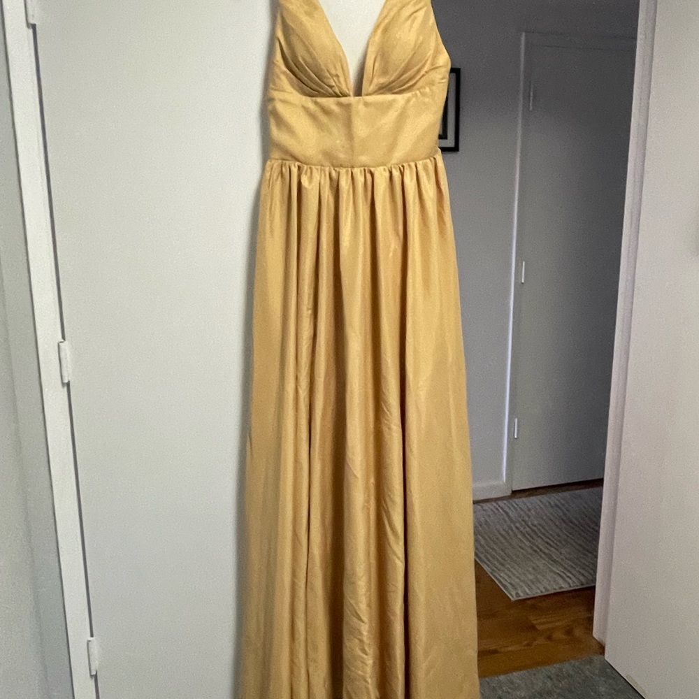 Hebeos dress. Perfect for prom season!